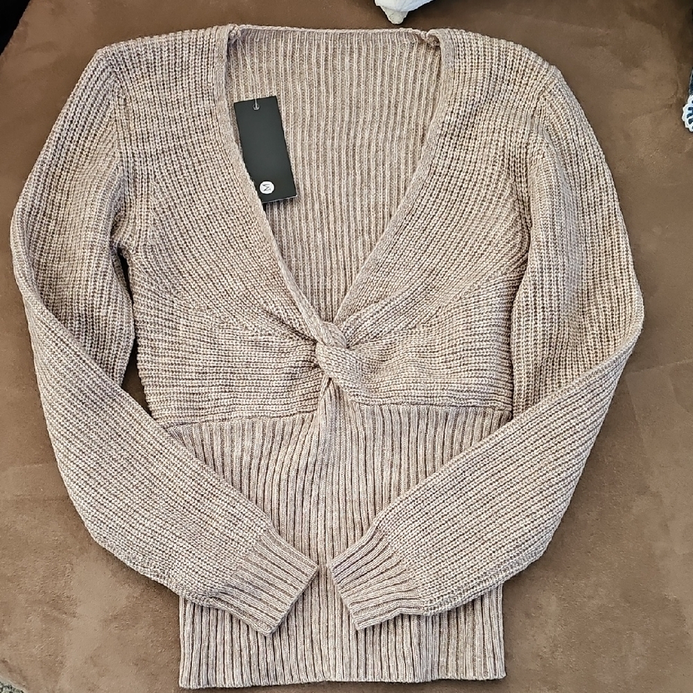 NWT Kara & Kate V-Neck Sweater, Taupe, Womens Size Medium